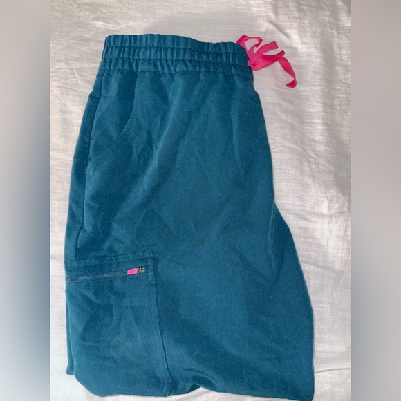 FIGS *LIMITED EDITION* Caribbean Blue Uman Relaxed Scrub Pants XXL/P - Picture 7 of 7